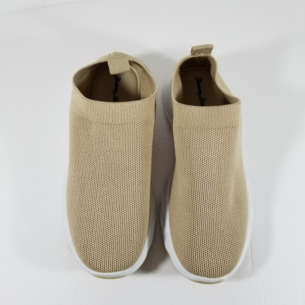 Tommy Bahama Sock Knit Jogger Sneakers Women's Sz 7.5 Beige/Tan Slip On Stretch